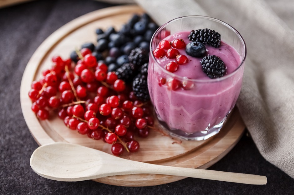 Proteinski jogurt s miješanim voćem